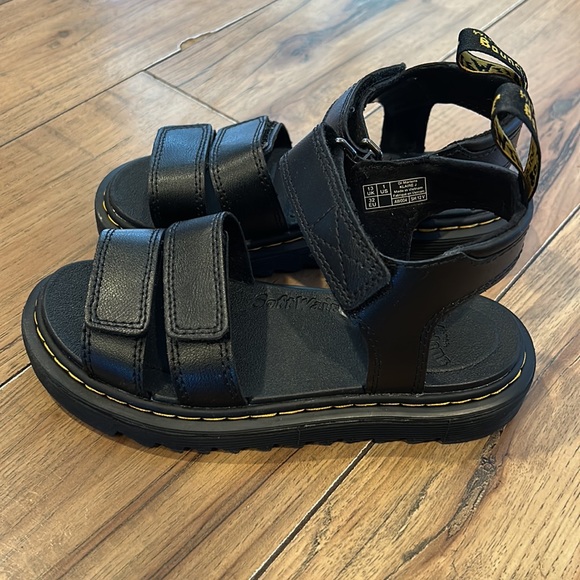 Dr Martens Black Klaire J sandals size 1 - Picture 3 of 5